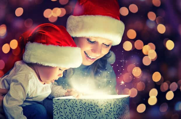 Geschenkideen für Baby erstes Weihnachten | © panthermedia.net / evgenyataman